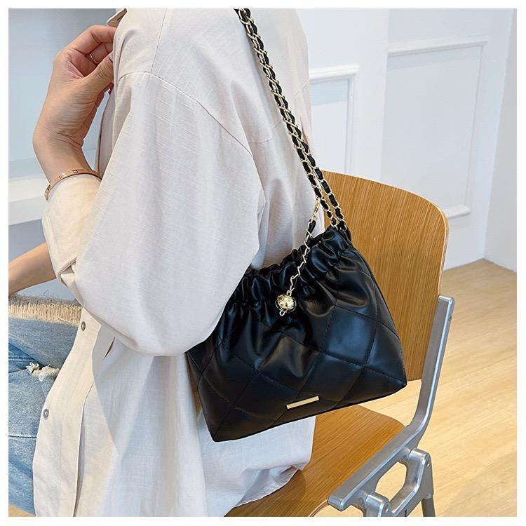Black Crossbody Bag A Fashion Must-Have